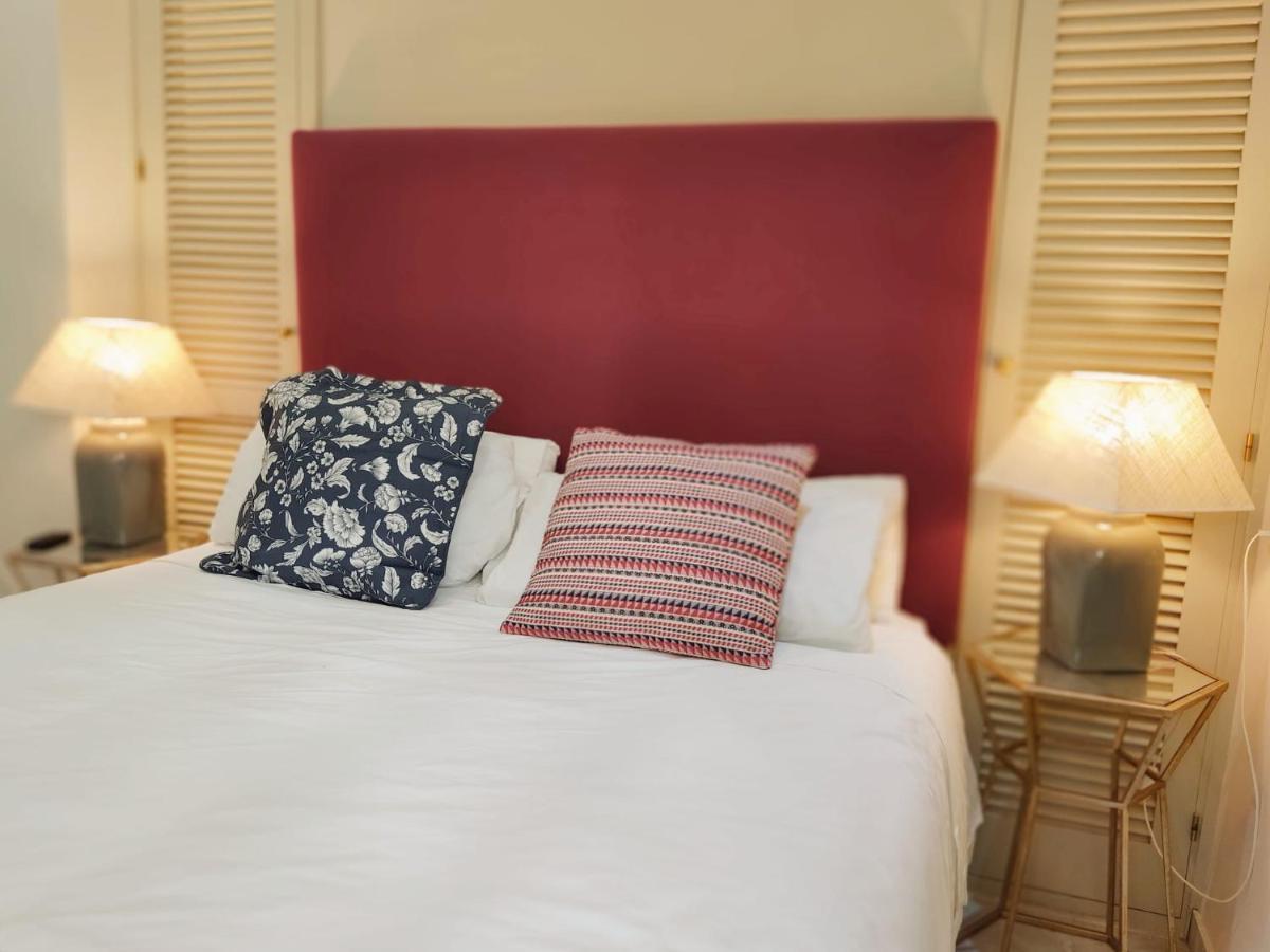 Homeyseville-Bright Apartment At Santa Cruz 4 Pax, Parking Optional Buitenkant foto