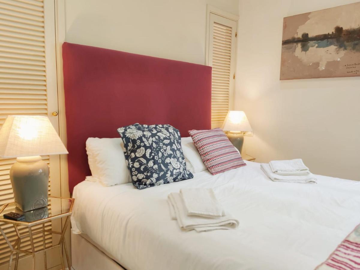 Homeyseville-Bright Apartment At Santa Cruz 4 Pax, Parking Optional Buitenkant foto